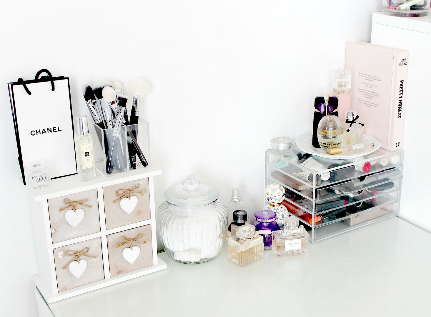 Updated Makeup Storage | IKEA Malm & Muji | Couture Girl