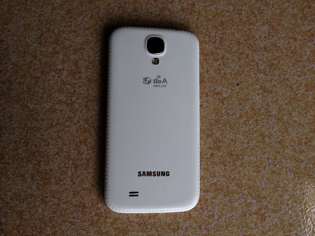 Quận 9 bán samsung galaxy s4 e330l gold đẹp 99,9% zin all - 1