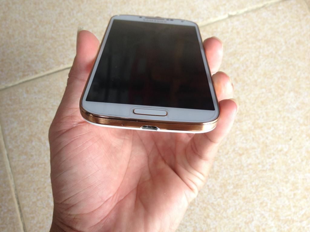 Quận 9 bán samsung galaxy s4 e330l gold đẹp 99,9% zin all - 4