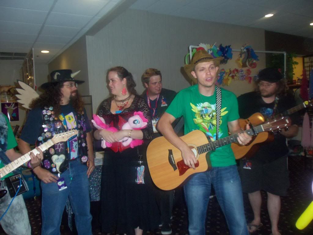 102_2105_zps30c6661c.jpg